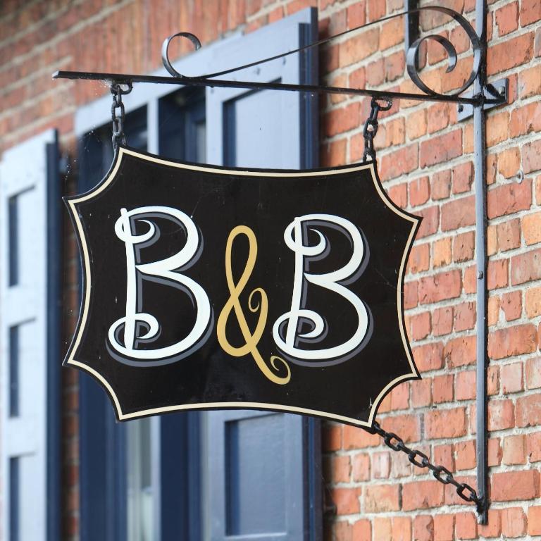 B&B Back2Front Boezinge Exterior photo
