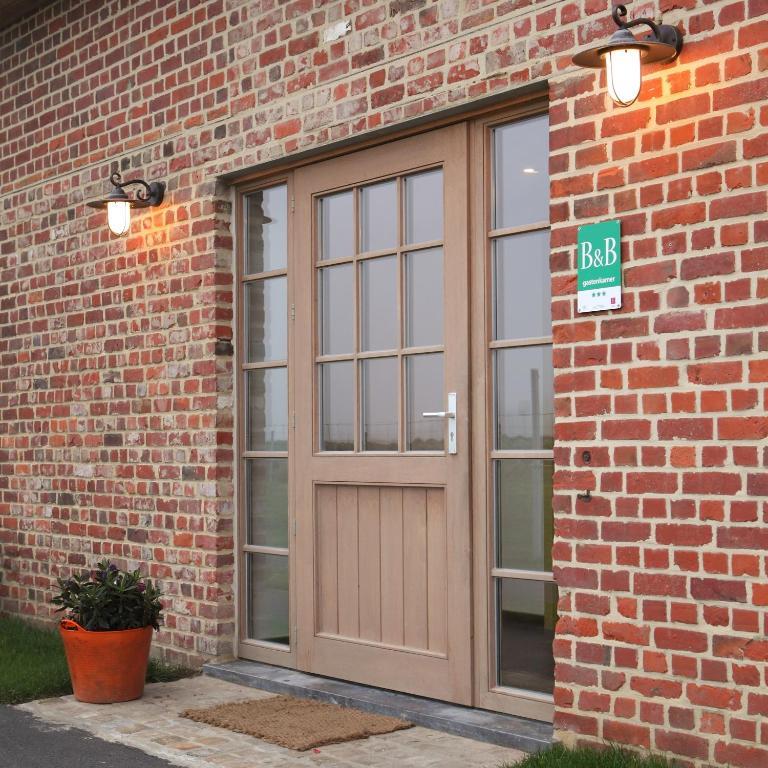 B&B Back2Front Boezinge Exterior photo